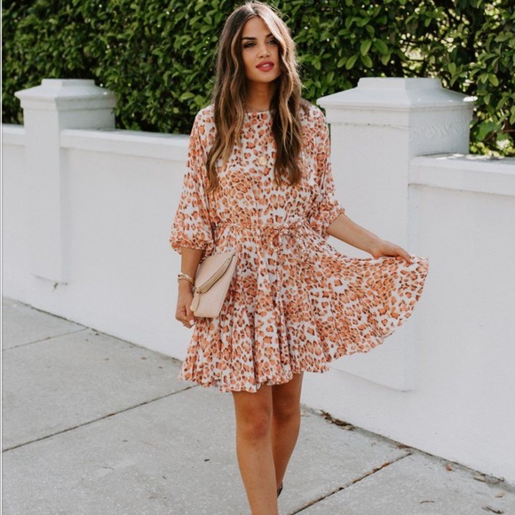 Vici Dresses & Skirts - ‼️SALE‼️ NWT VICI Sophia Leopard Rope Tie Dress